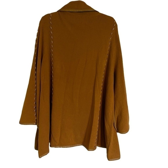 NWT Patricia Nash Vintage Group Sleeved Cape Camel size M/L - Picture 4 of 12
